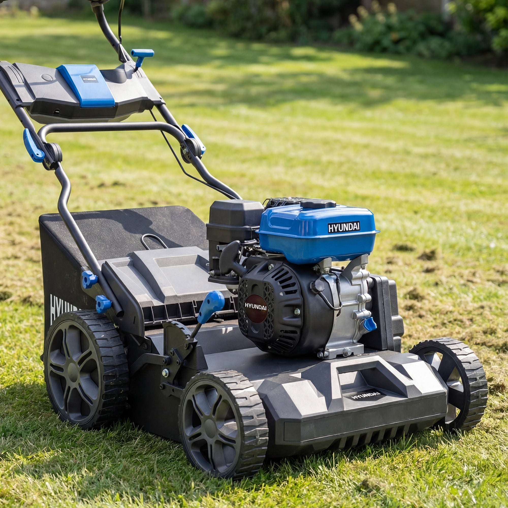 Scarificateur thermique Hyundai 44cm, Démarrage manuel, 223cc | HYSC225X
