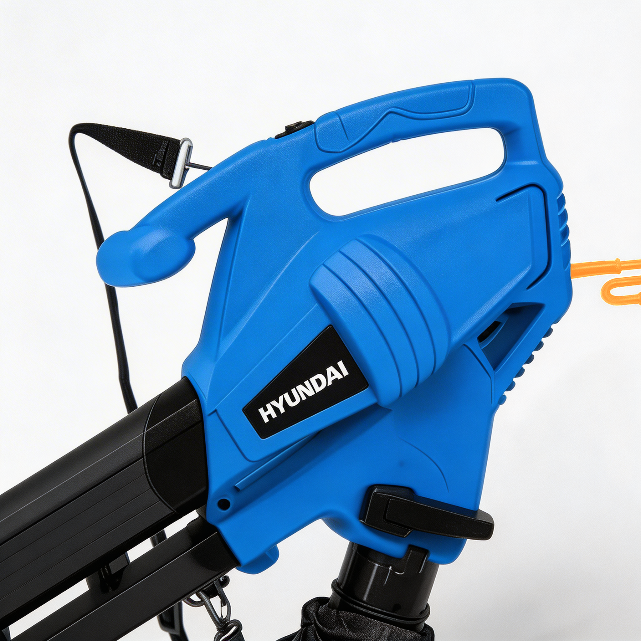 Souffleur, aspirateur et broyeur électrique 3-en-1 Hyundai 3000W, sac de collecte 34L | HYBV3000E3-EU