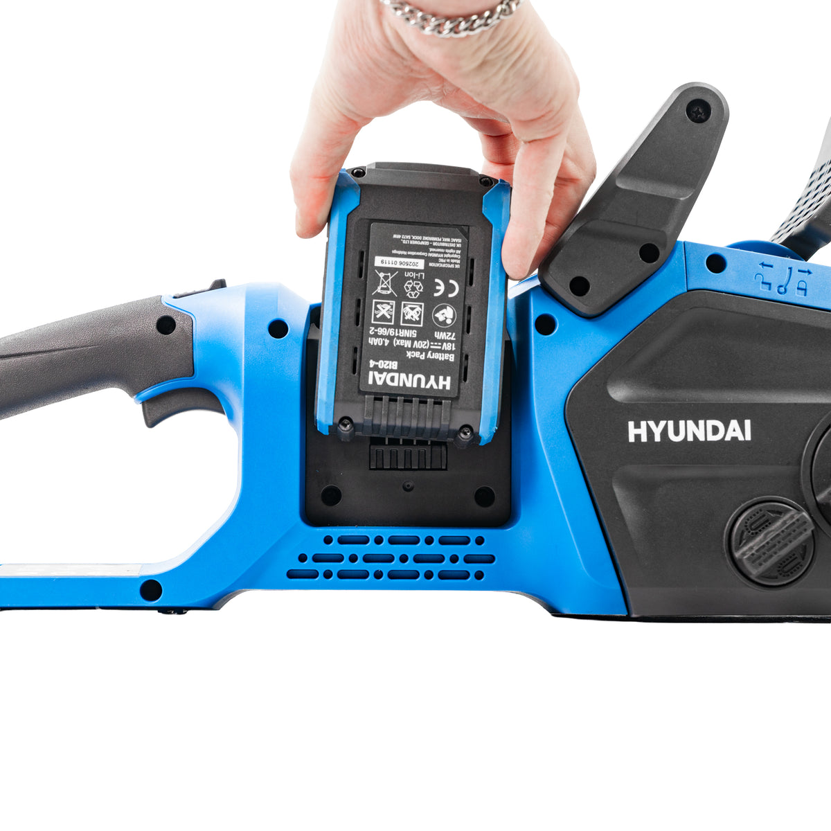 Hyundai 2x20V 14in Brushless Chainsaw and Brush Cutter Kit